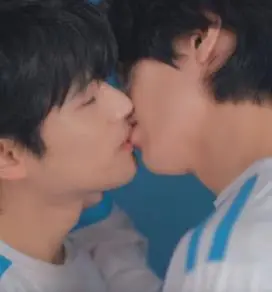 偶像明星的足球梦想：全偶像足球队激情较量