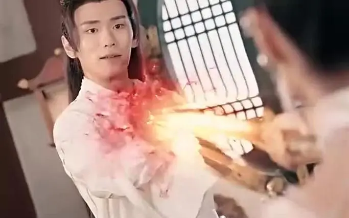 《狂暴仙尊》：年度最燃修仙爽剧？揭秘主角黑化之路与逆袭爽点！